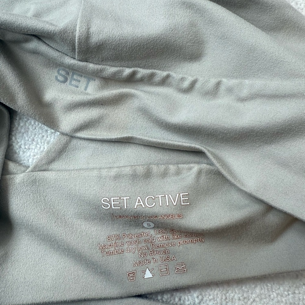 SET Active Beige Two-Piece Active Set - V-Neck Sports Bra & Leggings - Picture 3 of 3